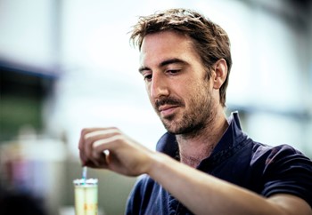 _john-with-a-hydrometer-mg_8843